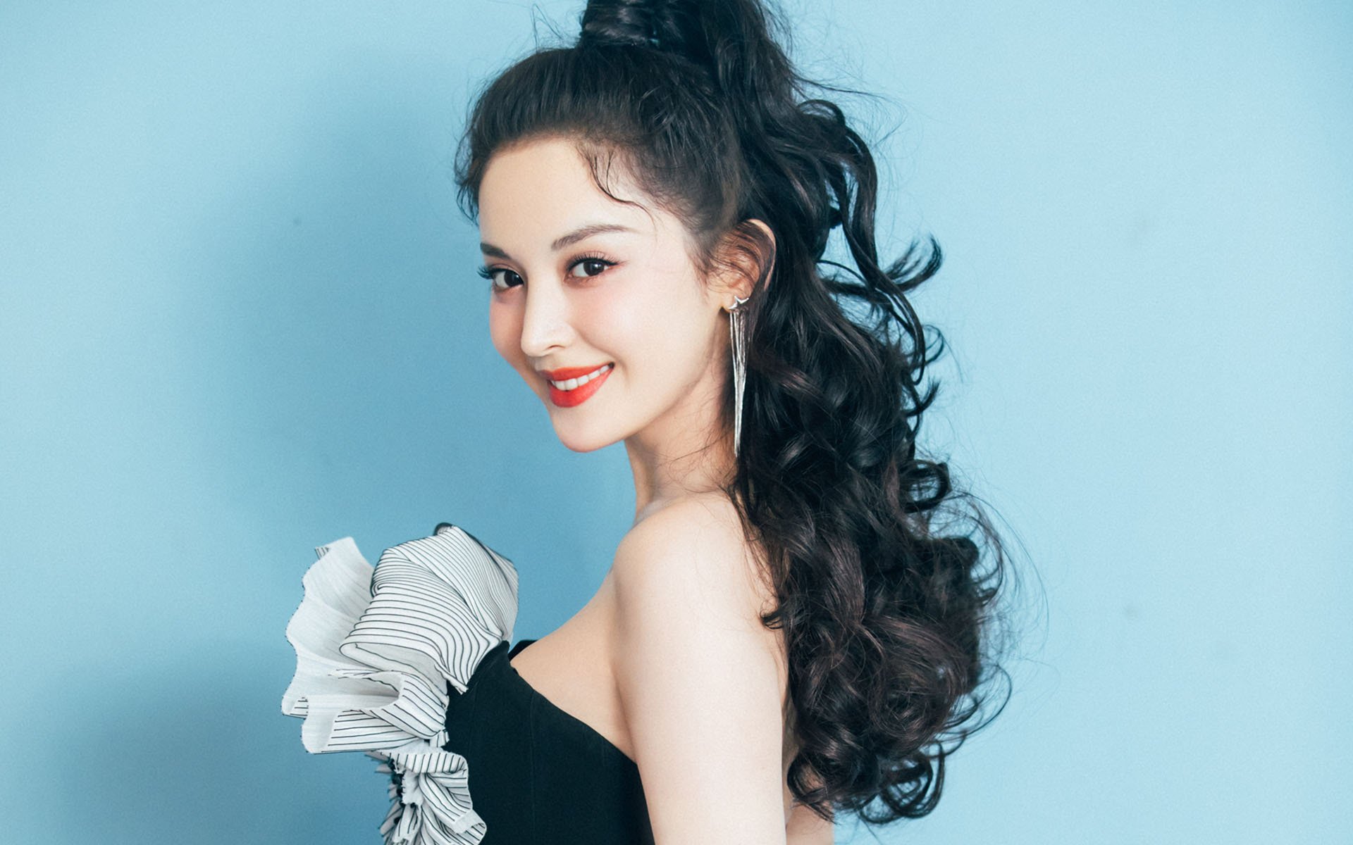 恩多比·恩乔:精准踢球和战术眼光成南非队的制胜法宝,恩多罗是哪个国家的城市